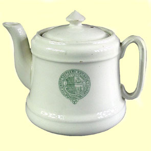 click for 12K .jpg image of GSR teapot