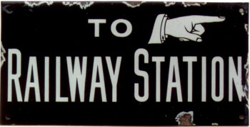 click for 16K .jpg image of 'To railway sign'.